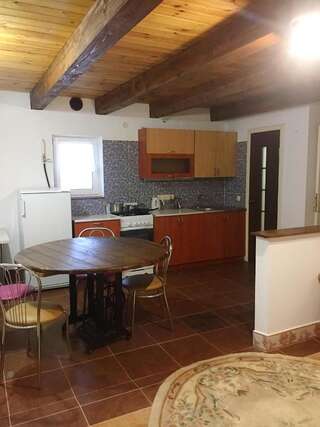 Загородные дома House Lesnoy Apartment with Sauna Минск Апартаменты - Двухуровневые-13